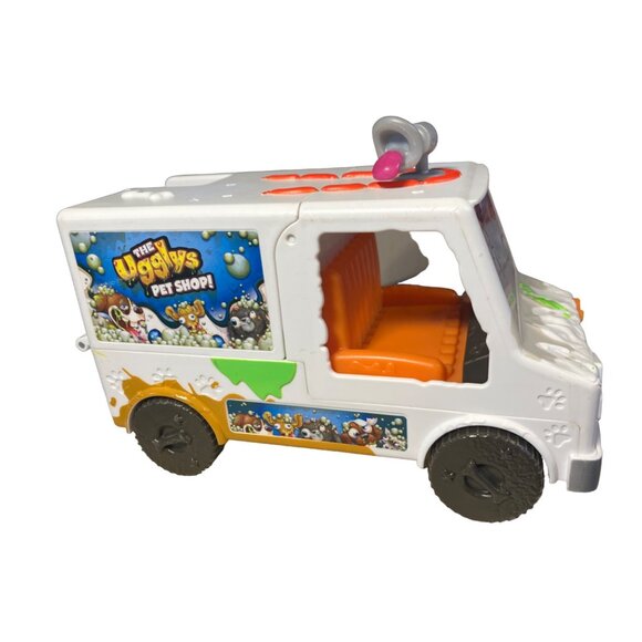 Moose Toys The Ugglys Pet Shop Dirty Dog Van Battery Operated - Picture 5 of 14